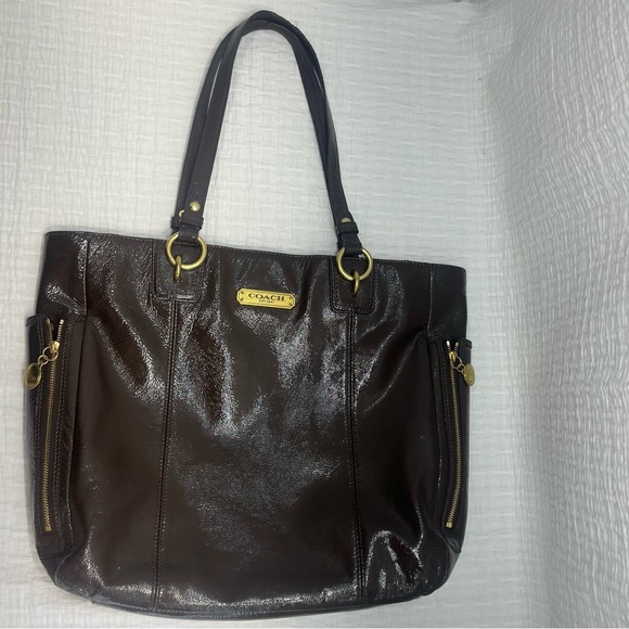 COACH F20432 CHOCOLATE Brown Patent Leather Shoulder Bag handbag Purse - Picture 9 of 15